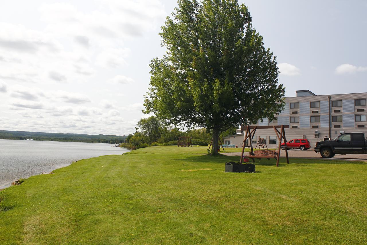 Baraga Lakeside Inn Exterior foto